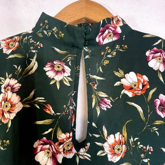 One Clothing Choker Neck Floral Boho Long Sleeve Blouse Size Small - Picture 4 of 7
